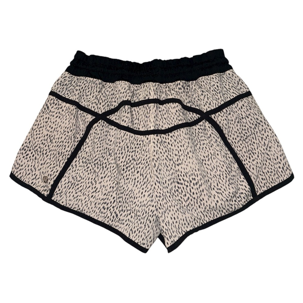 Lululemon Athletica pink black leopard print tracker shorts women’s size 10 SOLD - Picture 2 of 6
